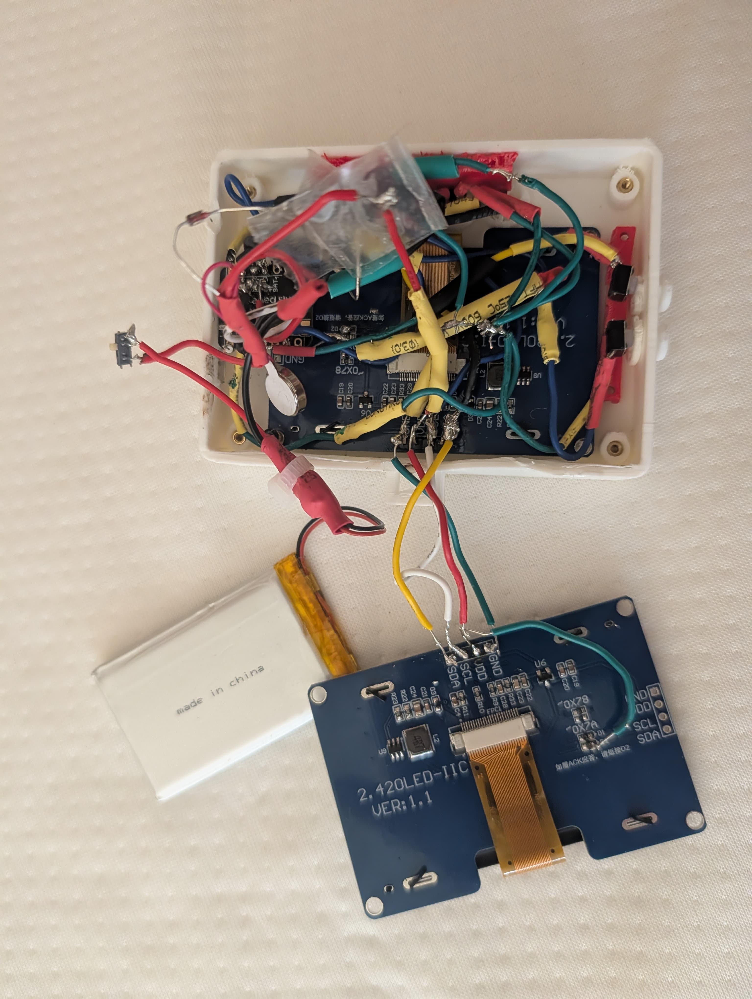 Roam Mega internals exposed